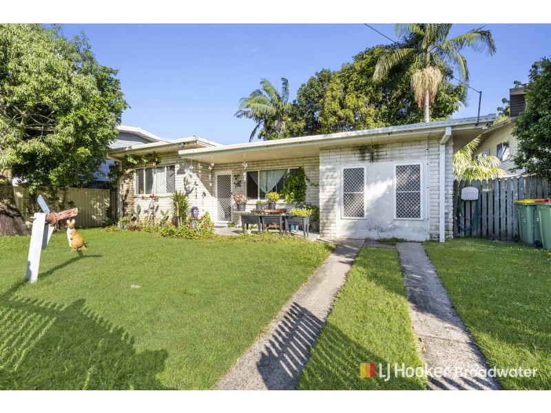 10 Rathbone Place, Labrador QLD 4215