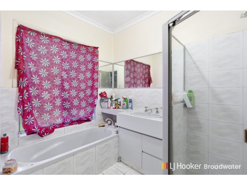 10 Rathbone Place, Labrador QLD 4215