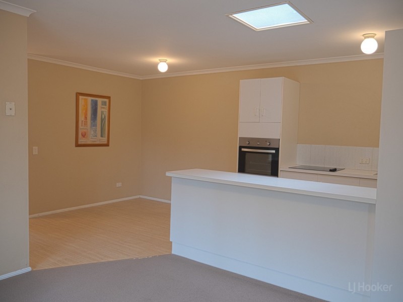 2/8 Academy Street, Oxenford QLD 4210