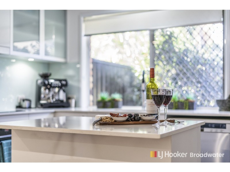 10/26 Government Road, Labrador QLD 4215