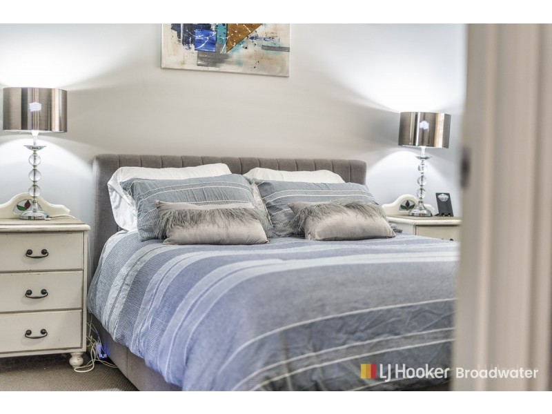 10/26 Government Road, Labrador QLD 4215