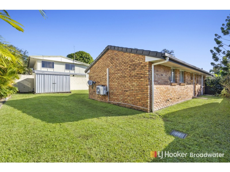 10/26 Government Road, Labrador QLD 4215