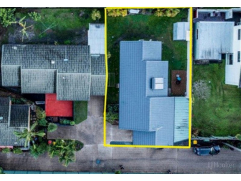 10/26 Government Road, Labrador QLD 4215