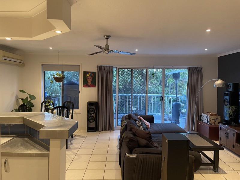 10/4 Madang Crescent, Runaway Bay QLD 4216