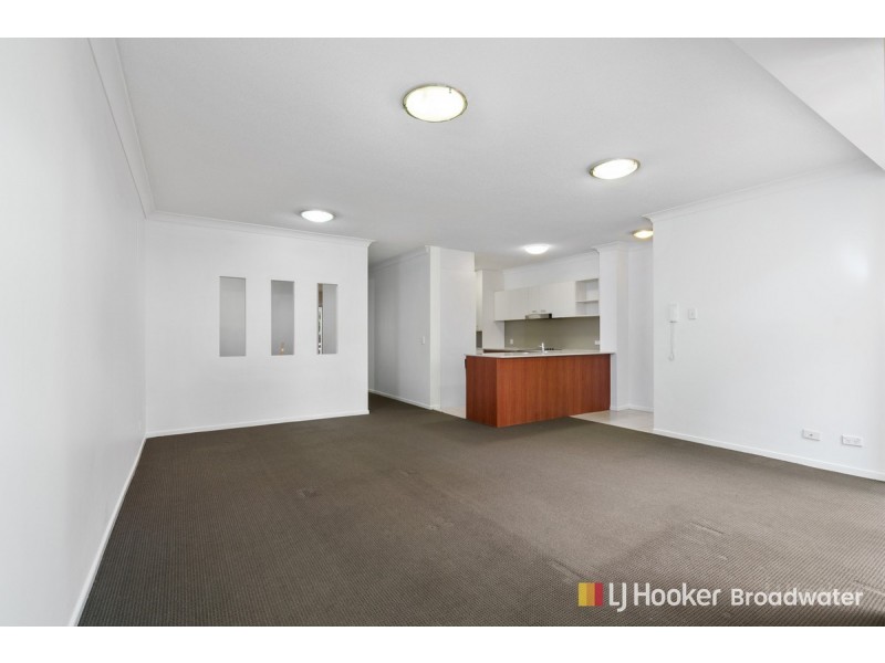 9/13-23 Bright Avenue, Labrador QLD 4215