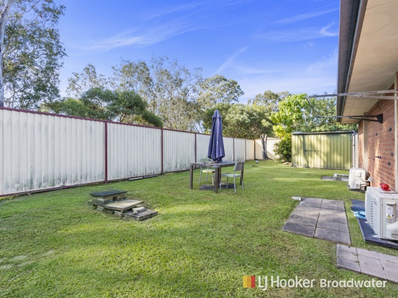 2/19 Stephenson Street, Labrador QLD 4215