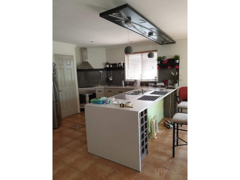 37 Audrey Avenue, Helensvale QLD 4212