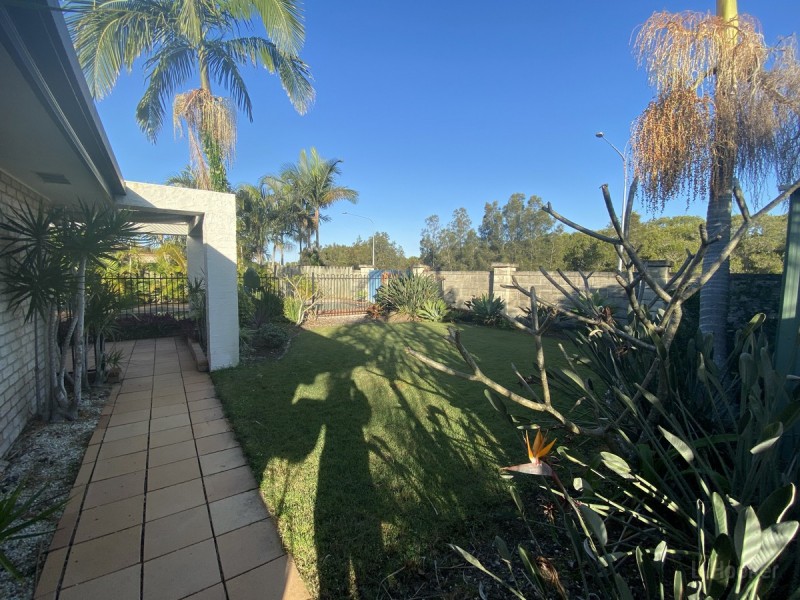 37 Audrey Avenue, Helensvale QLD 4212