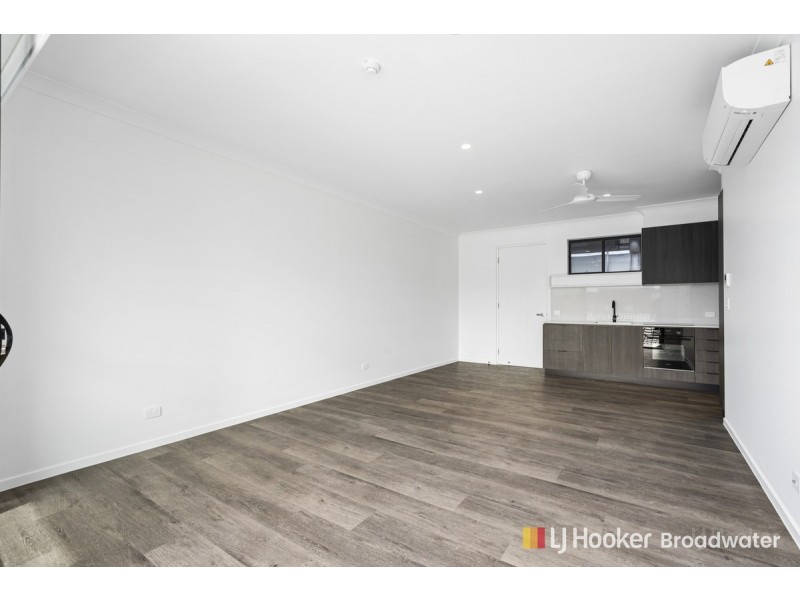 7/10 Central Street, Labrador QLD 4215