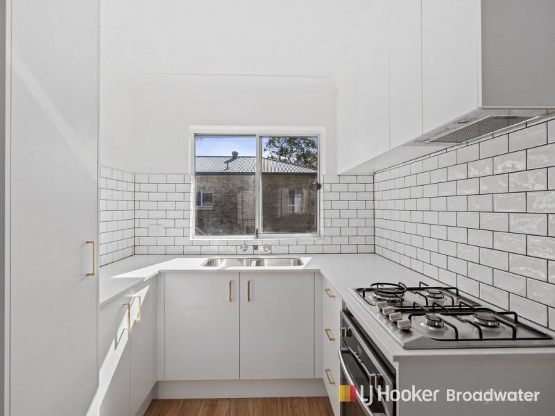 6/161 Muir Street, Labrador QLD 4215