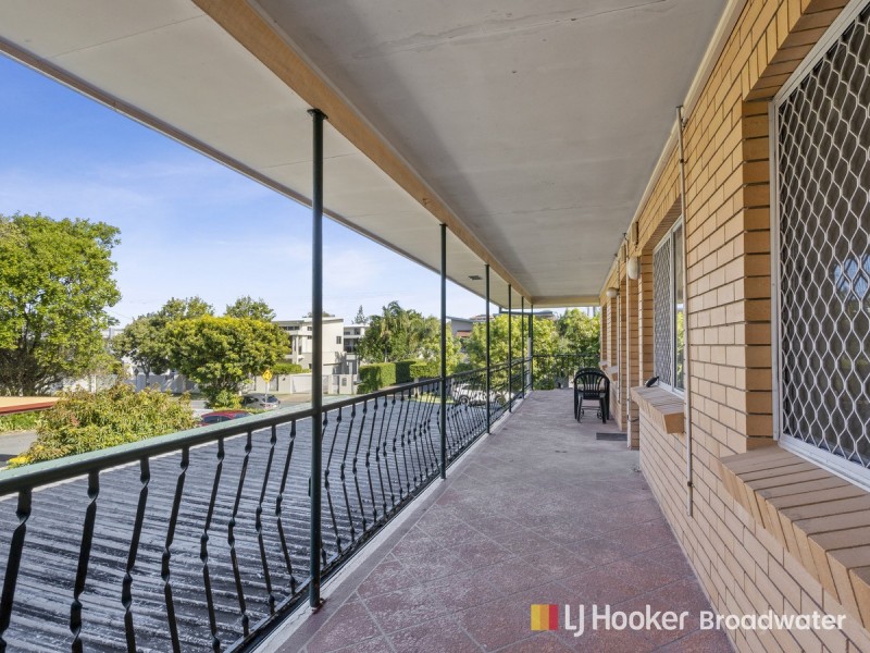 6/161 Muir Street, Labrador QLD 4215