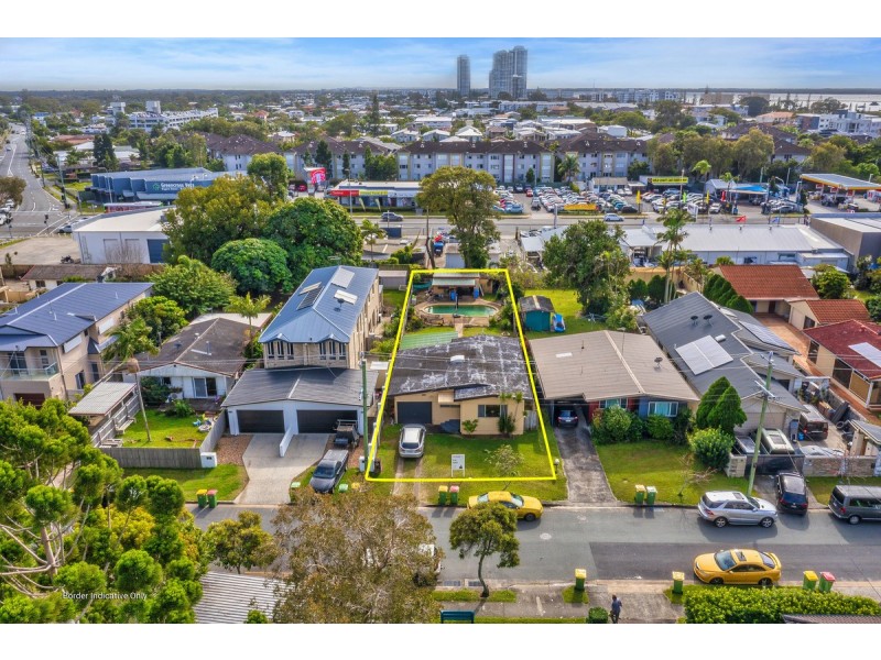 11 Nevenia Street, Labrador QLD 4215