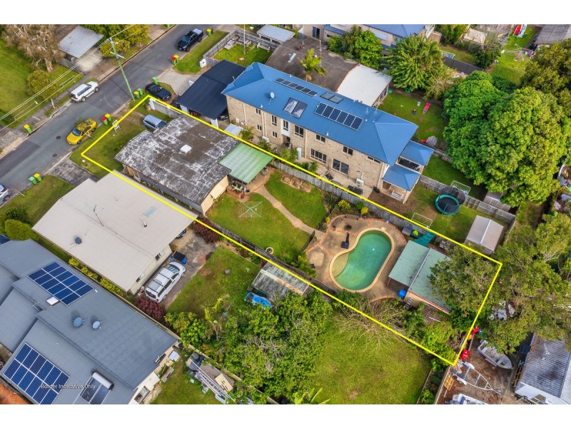 11 Nevenia Street, Labrador QLD 4215