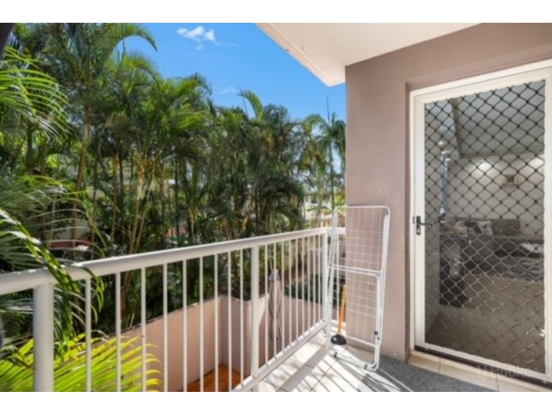 4/49 Brighton Street, Biggera Waters QLD 4216