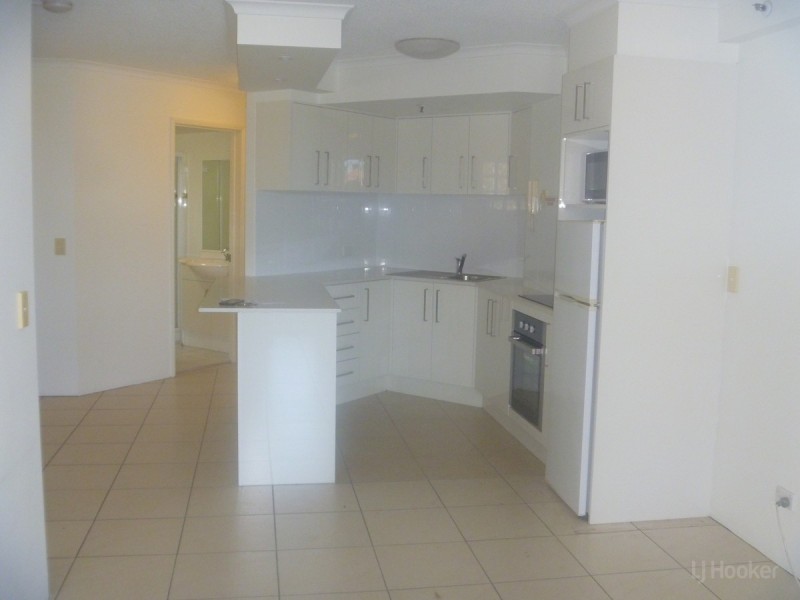 2/452 Marine Parade, Biggera Waters QLD 4216