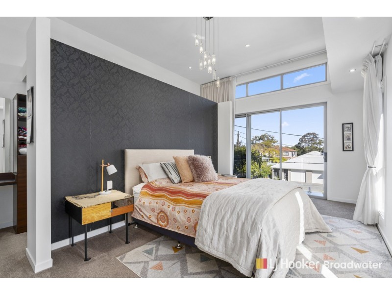 1/6 Kenmar Street, Labrador QLD 4215