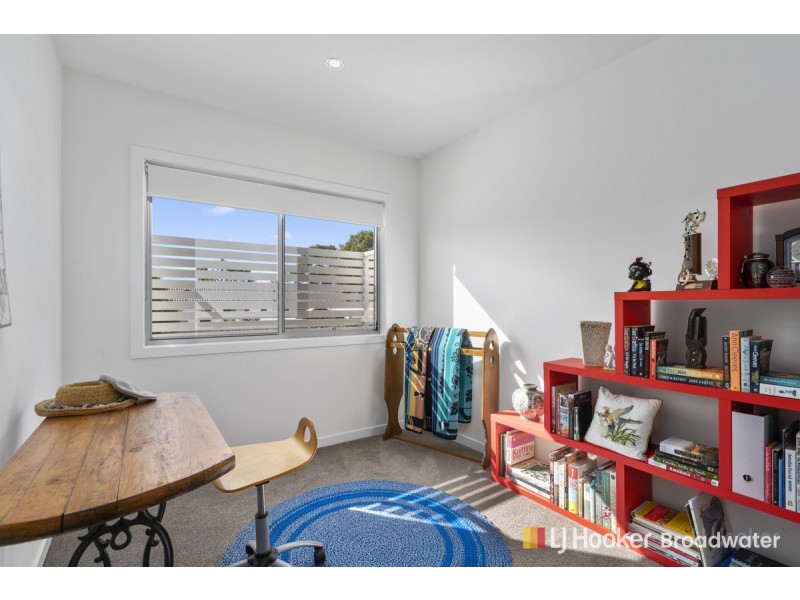 1/6 Kenmar Street, Labrador QLD 4215