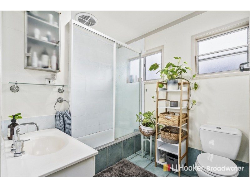 24 Turana Street, Coombabah QLD 4216