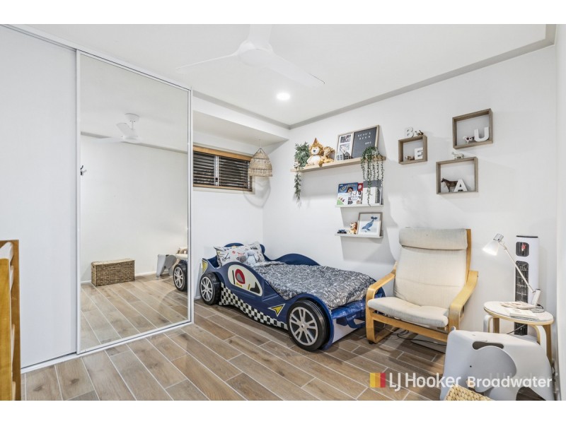 24 Turana Street, Coombabah QLD 4216