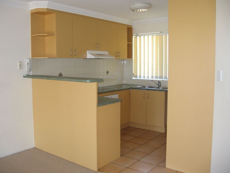 11/89 Frank Street, Labrador QLD 4215