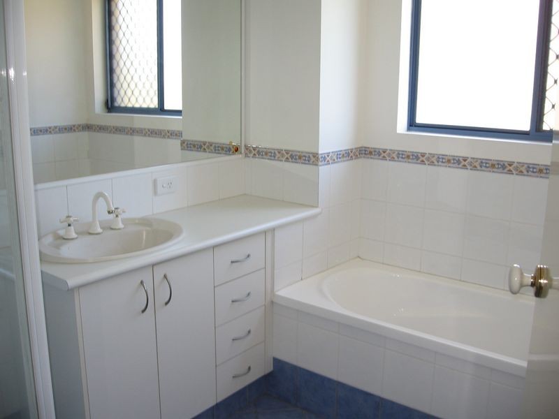 11/89 Frank Street, Labrador QLD 4215