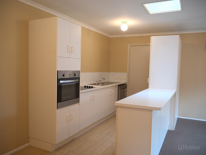 2/8 Academy Street, Oxenford QLD 4210