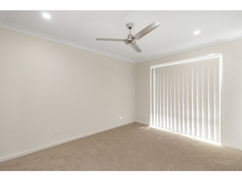 22a Jimmieson Avenue, Labrador QLD 4215