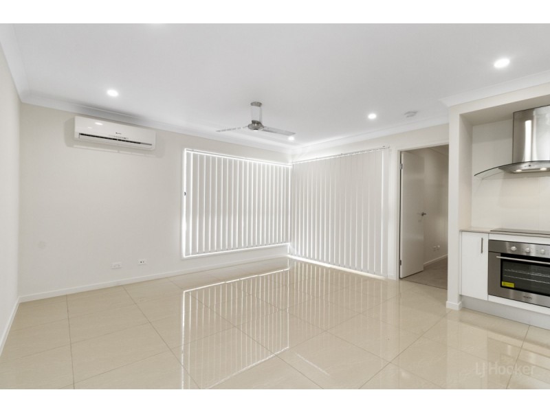 22a Jimmieson Avenue, Labrador QLD 4215