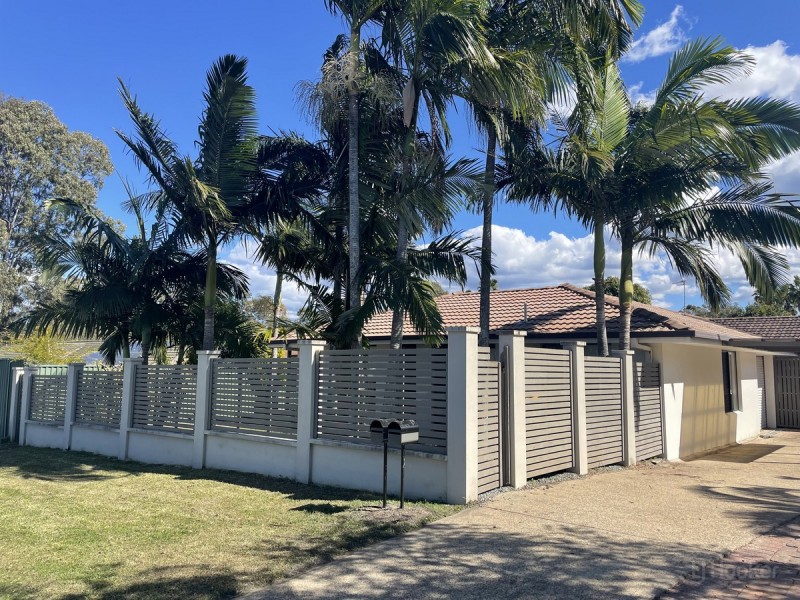 1/7 Morinda Way, Labrador QLD 4215