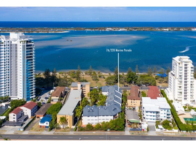 7A/220 Marine Parade, Labrador QLD 4215