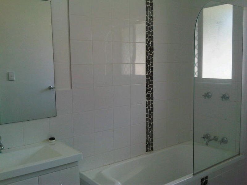 1/130 Kumbari Avenue, Labrador QLD 4215