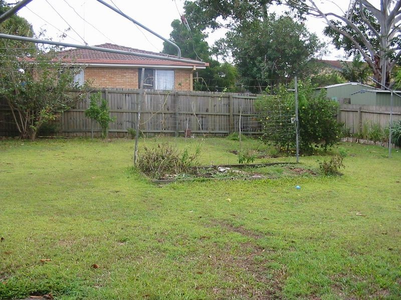 10 Wynflo Street, Labrador QLD 4215