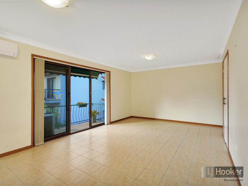 4/168 Frank Street, Labrador QLD 4215