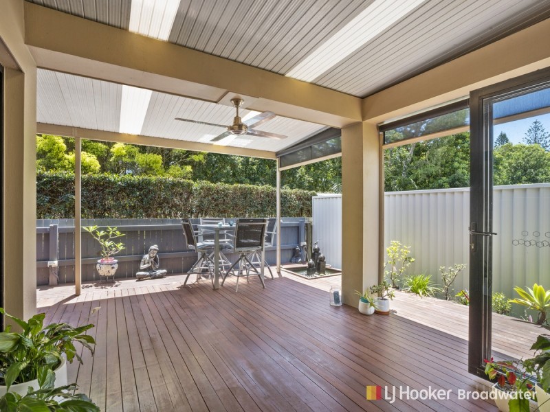 2/9 jasmine Avenue, Hollywell QLD 4216