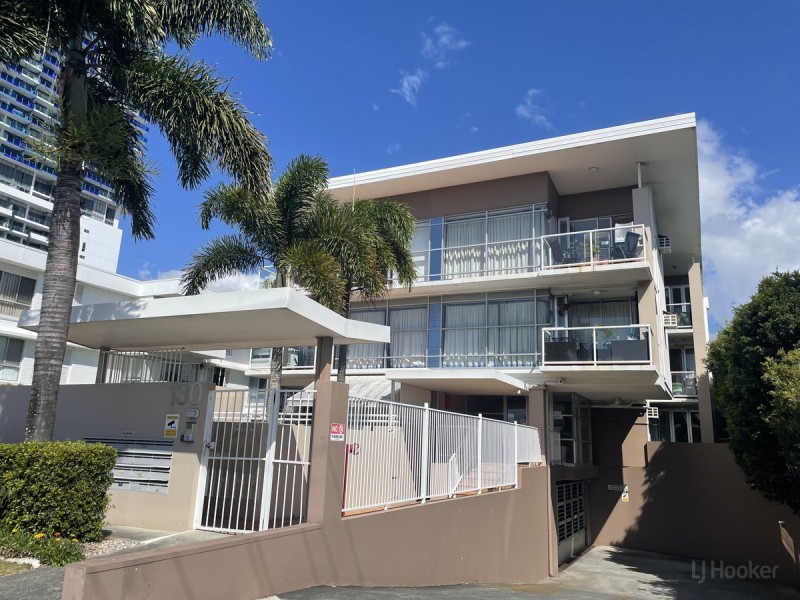 3/130 Marine Parade, Southport QLD 4215