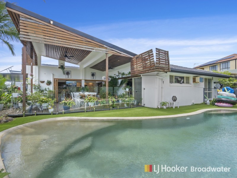 9 Carrumbella Drive, Arundel QLD 4214