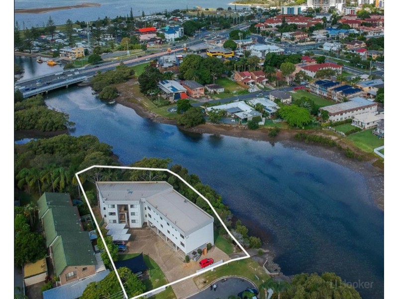 4/15 Huth Street, Labrador QLD 4215