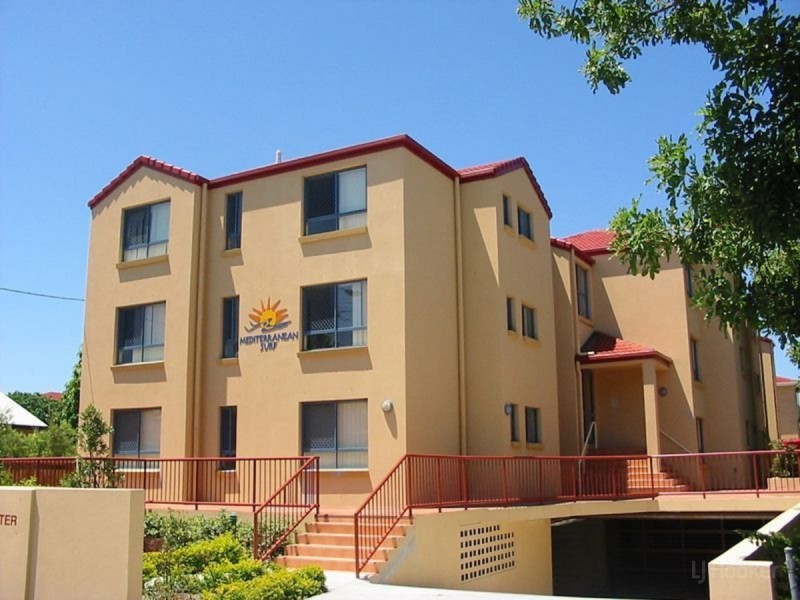 8/89 Frank Street, Labrador QLD 4215