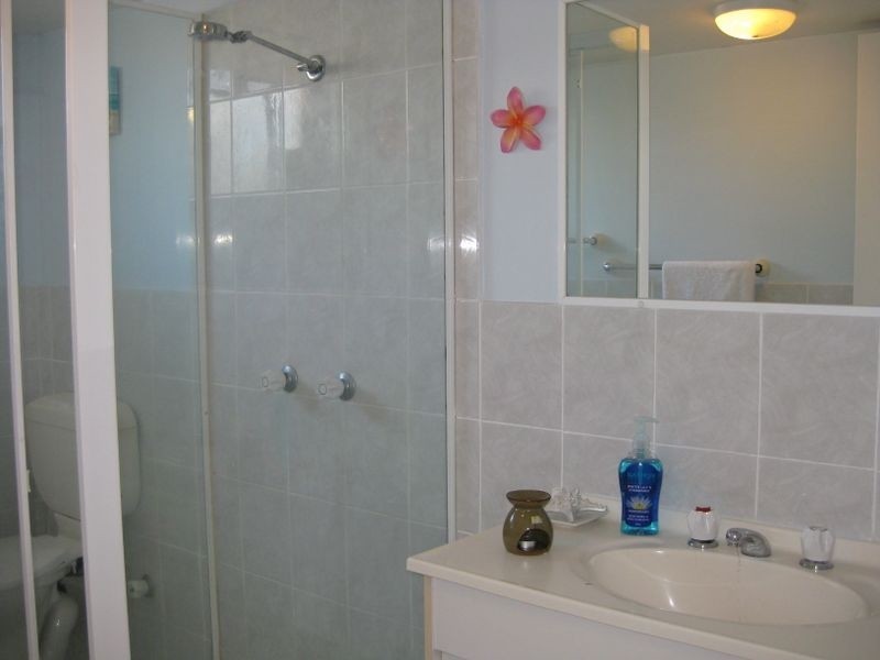 2/29 Loder Street, Biggera Waters QLD 4216