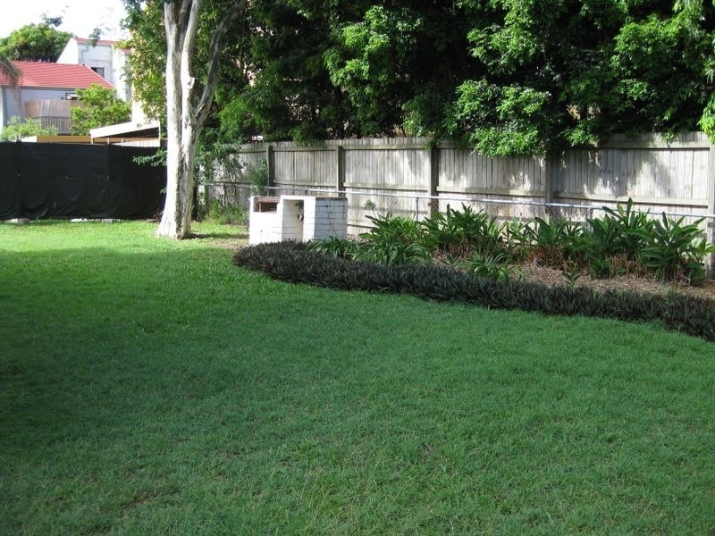2/29 Loder Street, Biggera Waters QLD 4216