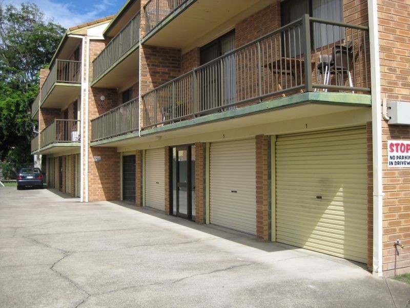 2/29 Loder Street, Biggera Waters QLD 4216
