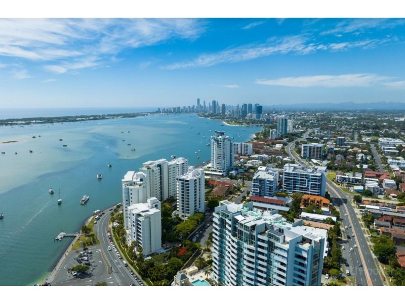 904/41 Labrador Street, Labrador QLD 4215