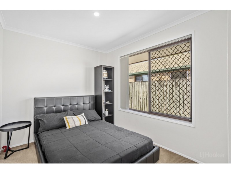 2/10 Hentdale Court, Labrador QLD 4215