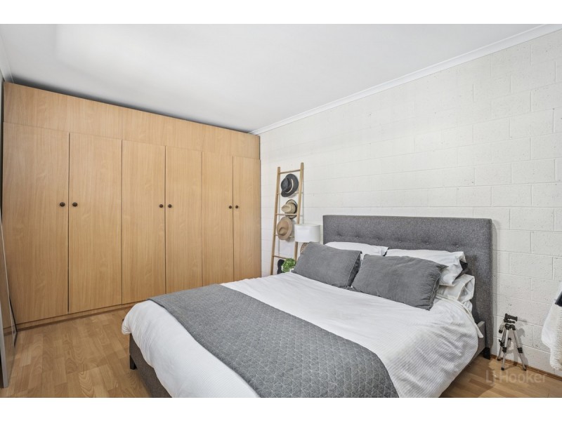2/10 Hentdale Court, Labrador QLD 4215