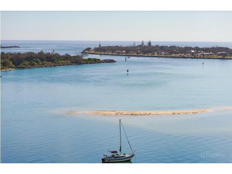 904/41 Labrador Street, Labrador QLD 4215