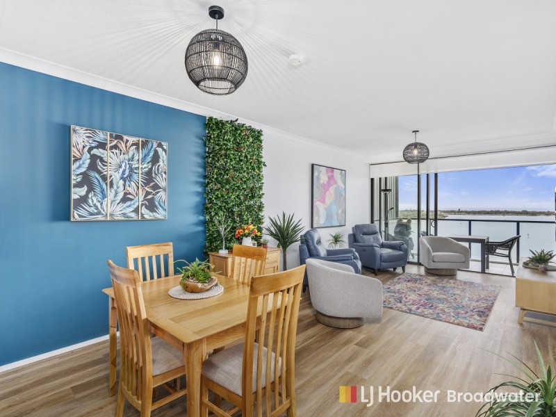 1102/372-374 Marine Parade, Labrador QLD 4215