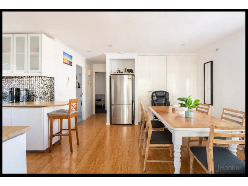 6/164 Frank Street, Labrador QLD 4215