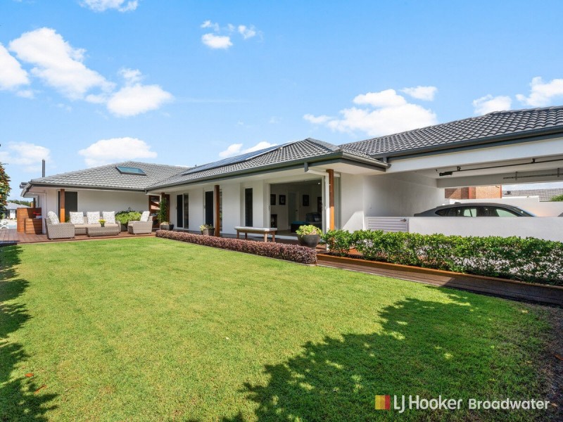 12 Matthew Flinders Drive, Hollywell QLD 4216