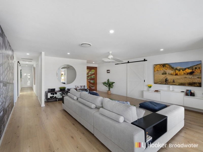 12 Matthew Flinders Drive, Hollywell QLD 4216