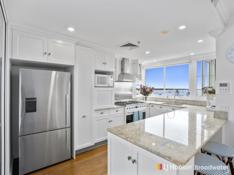 703/212 Marine Parade, Labrador QLD 4215